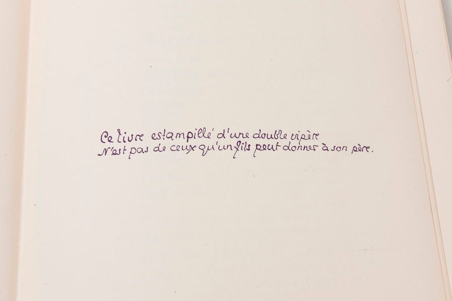 LOUYS, Pierre 

Poèmes érotiques inédits. Avec douze lithographies hors texte. P&hellip;