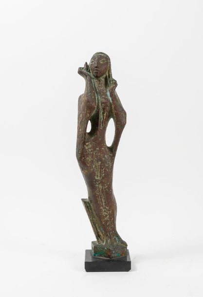 Georges OUDOT (1928-2004) 

Femme debout. 

Epreuve en bronze à patine nuancée. &hellip;