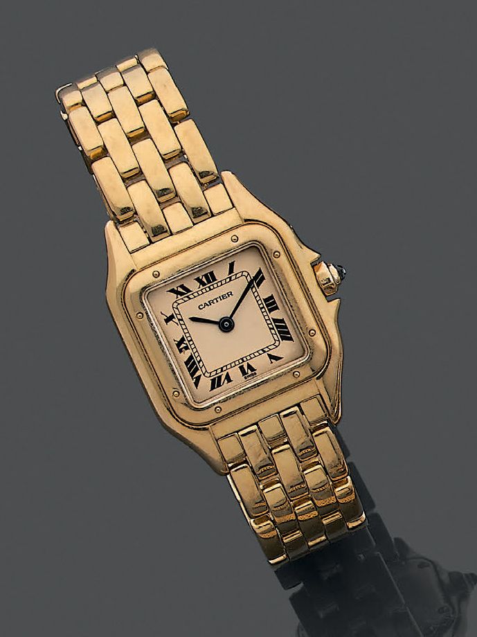 CARTIER Panthère.
No. 8669196426.
Montre bracelet de dame en or 18k (750). Boîti&hellip;