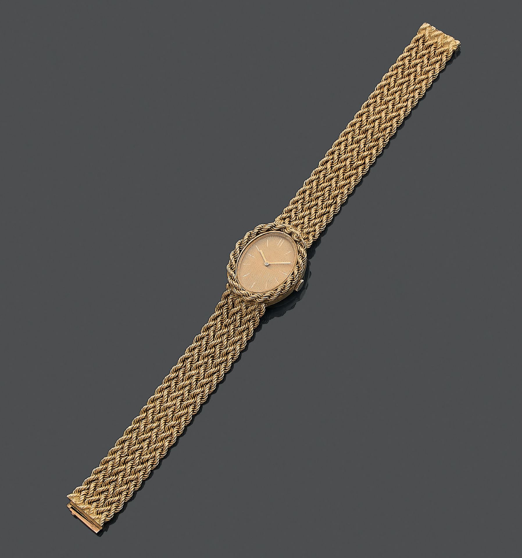 BOUCHERON PARIS Montre bracelet de dame en or jaune 750 millièmes à décor de fil&hellip;