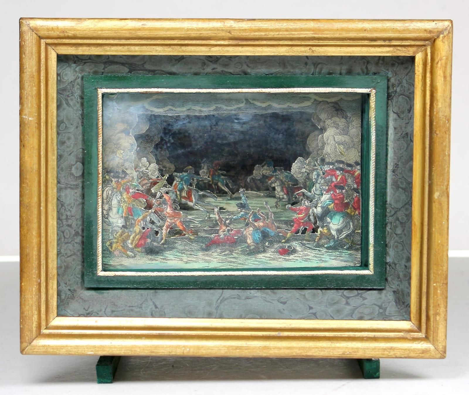 DIORAMA d'une bataille de chevaux. Décor de 6 gravures anciennes sur cuivre en c&hellip;