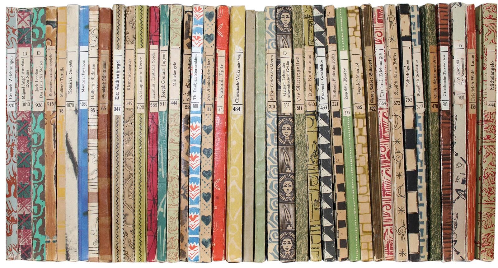 Insel-Bücherei. Collection de 1030 volumes. Principalement opbde. (Certaines cou&hellip;