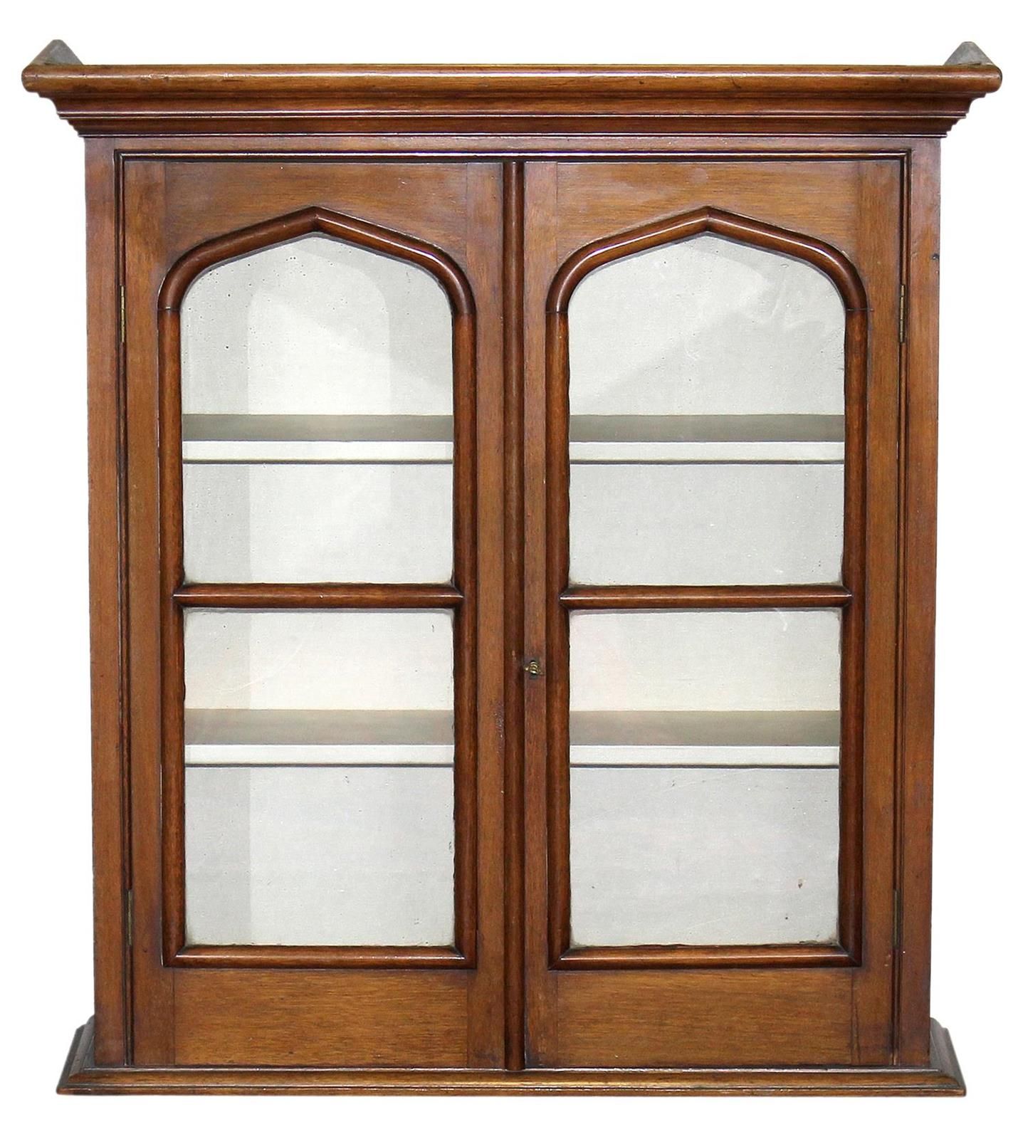 Hängeschrank, Vitrine 19th century walnut. 2 glazed double doors. 2 shelves. Pro&hellip;