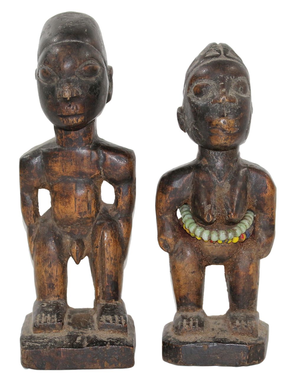 Altes Ibeji-Paar. Pair of Ibeji figures belonging together. Female figure with b&hellip;