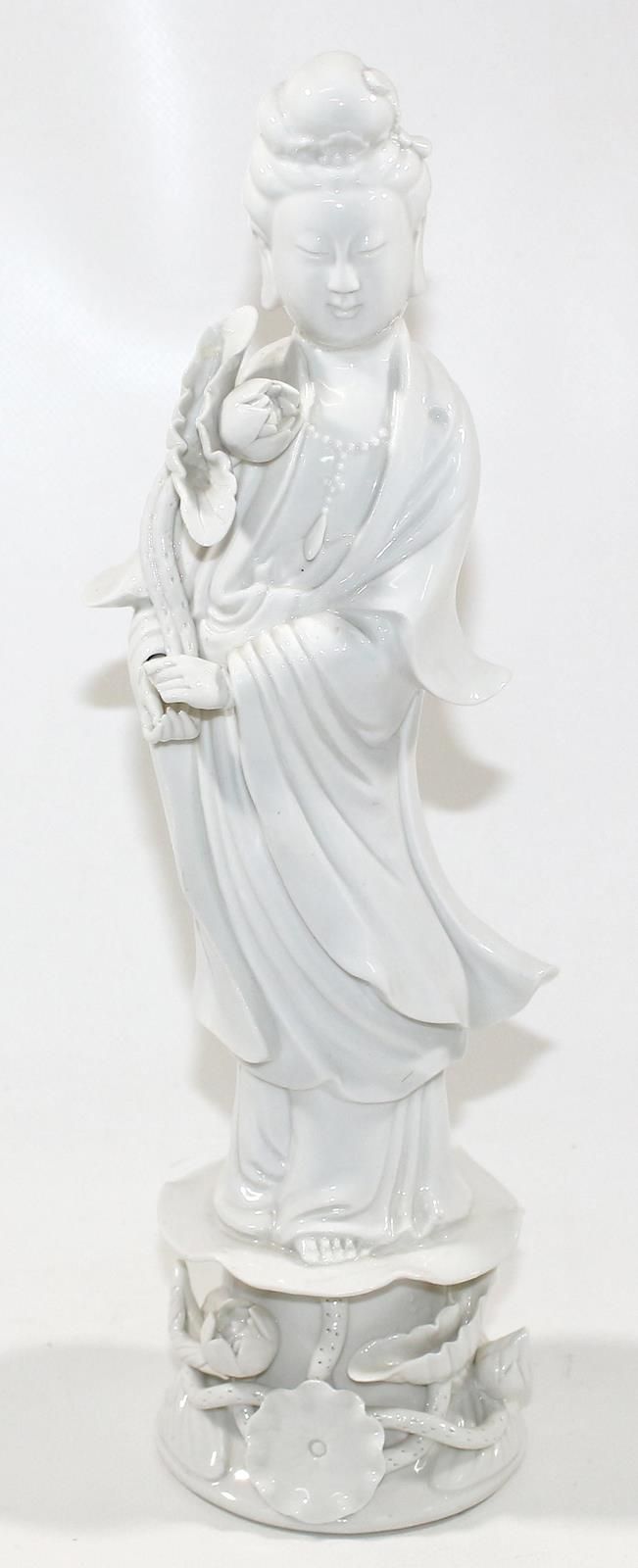 Guanyin Blanc de chine Figura de porcelana probablemente de la época de la Repúb&hellip;