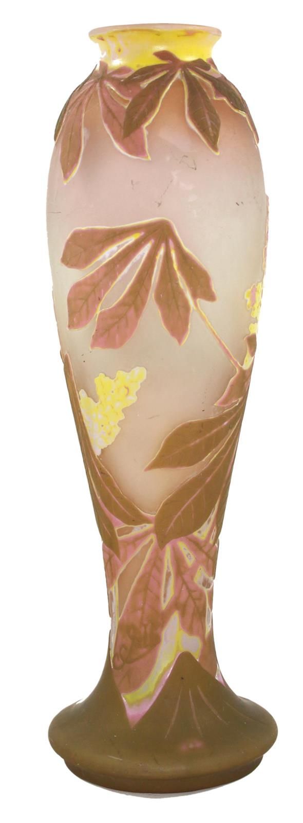 Gallé, Emile Kastanienvase Vase "Marron" Nancy um 1900. Opak-rose, hellbraun u. &hellip;