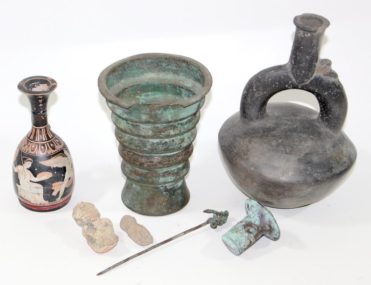Alte Sammlungsgegenstände, Roman and Moche culture. Including grooved cup, figur&hellip;