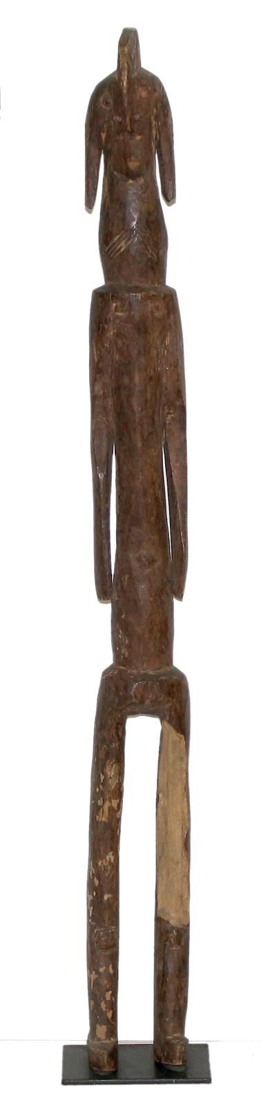 Mumuye Nigeria. Gran figura de Mumuye con los típicos brazos y piernas paralelos&hellip;