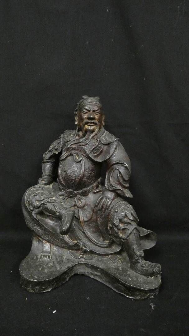 Null "Seigneur de la Guerre" Sujet en bronze ChineXVIII°-XIX° siècle QING Haut.:&hellip;