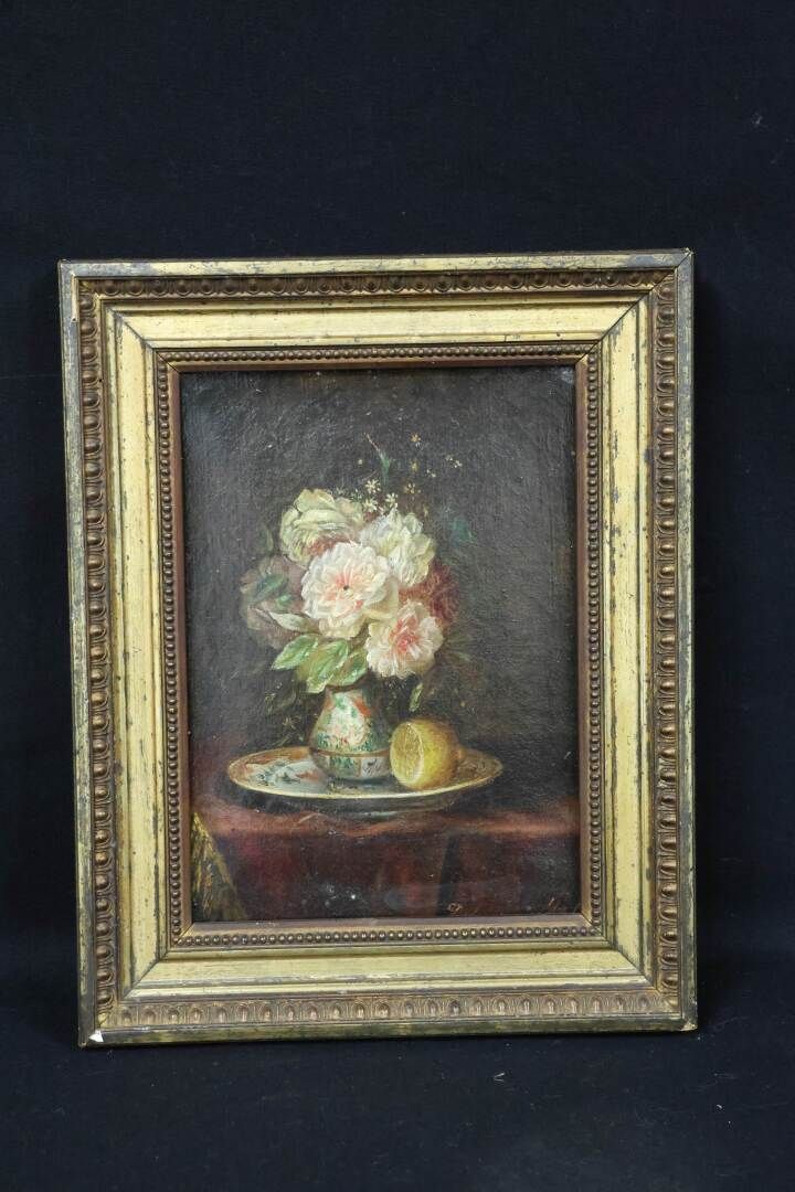 Null Delphine MAS (XIX-XX°) "Bouquet de fleurs dans un vase en famille verte" Hu&hellip;