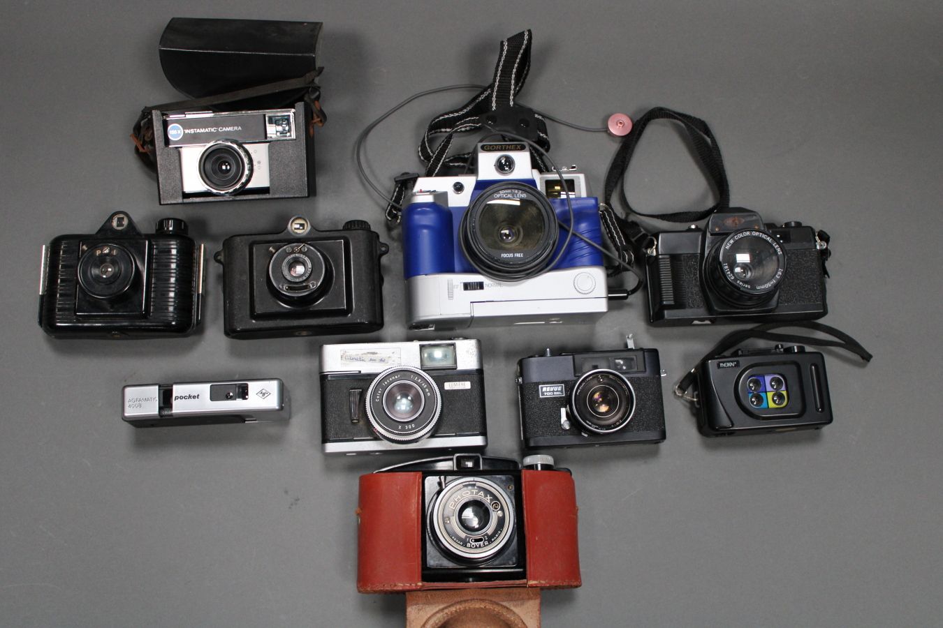Arancel Fonética Groseramente La cámara. Conjunto de diez cámaras diferentes: Univex, Gorthex, Revue,  Agfa, Kodak, etc.