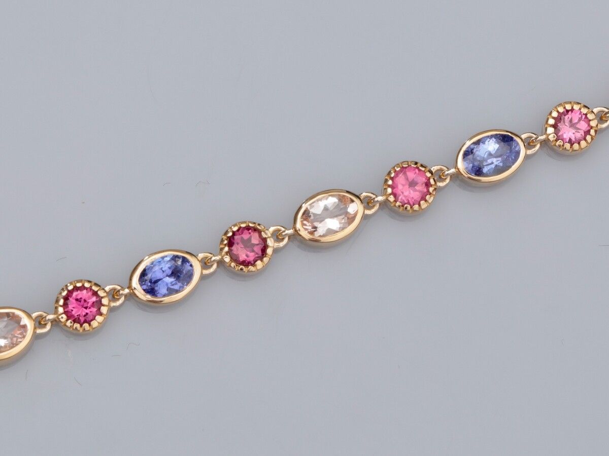 Null Bracelet en vermeil 925, serti de tanzanites, de tourmalines roses et de mo&hellip;