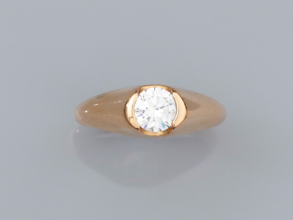 Null Bague jonc en or jaune 750°/°° (18K) , sertie d'une pierre blanche fantaisi&hellip;