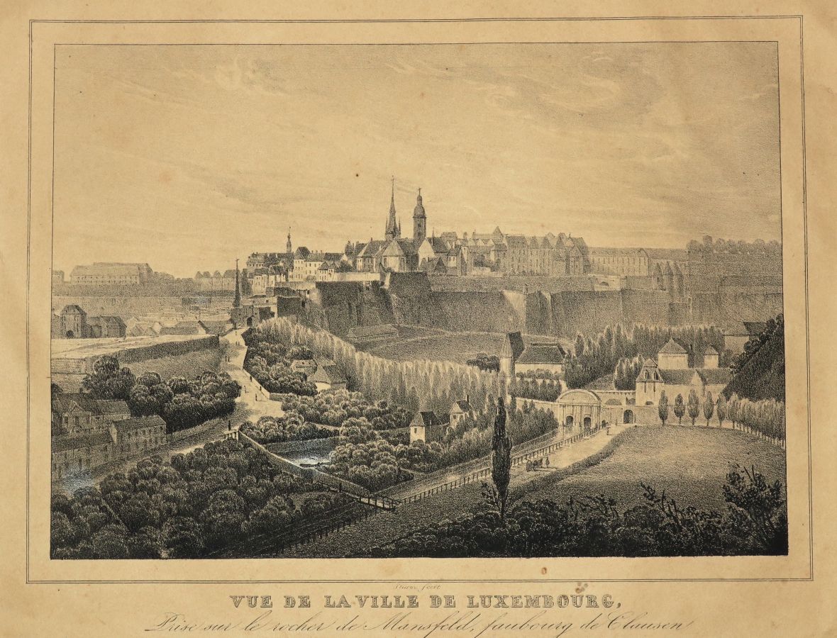 Null LUXEMBOURG - "卢森堡市的景色，拍摄于克劳森郊区的曼斯菲尔德岩石上"。19世纪。斯特姆石版印刷的。梭织纸。边缘。22 x 29 cm。状态&hellip;