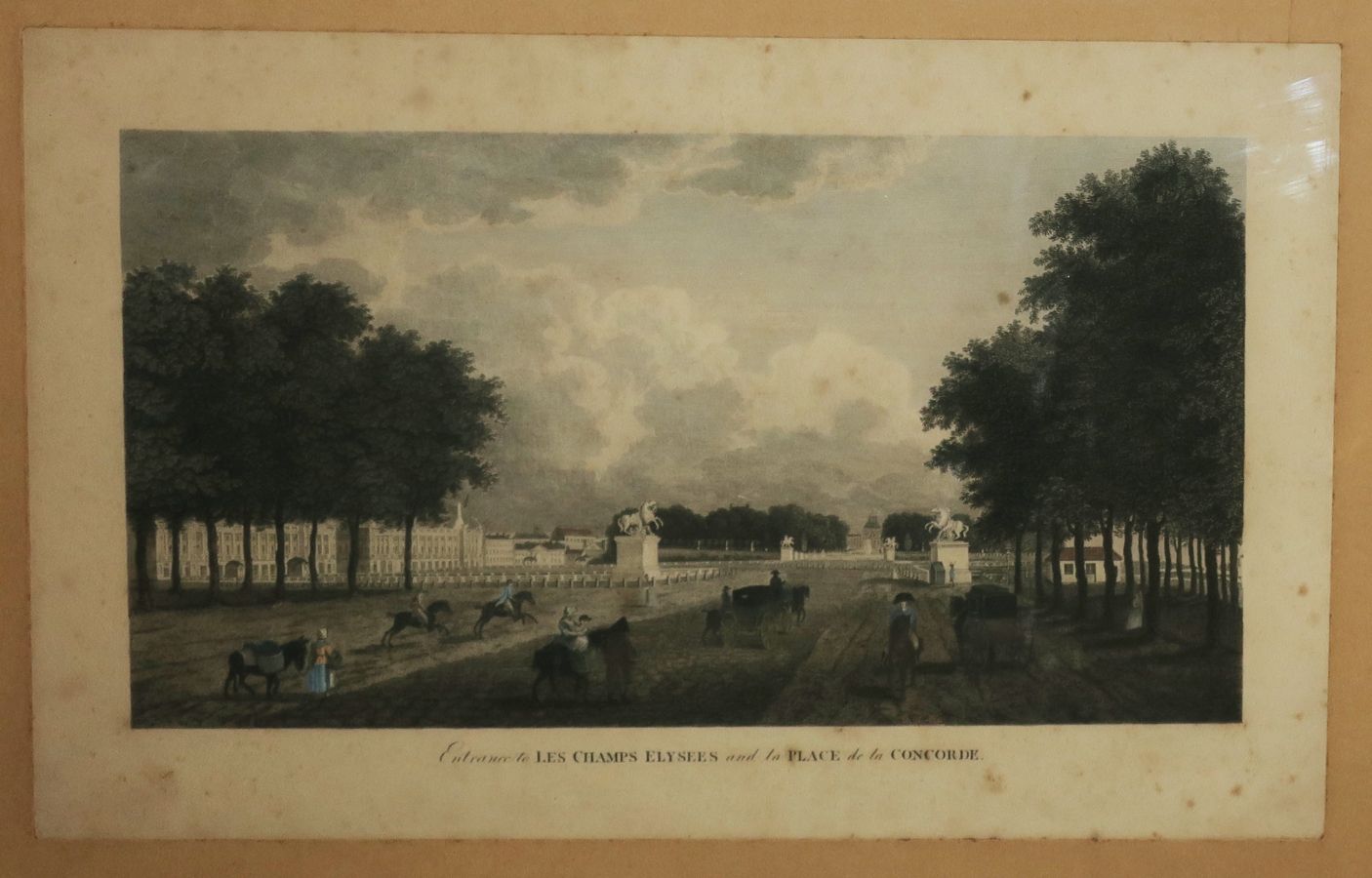 Null 巴黎--CHAMPS-ELYSÉES和CONCORDE广场的入口景观。"香榭丽舍大街和协和广场的入口处。19世纪初。用蚀刻法雕刻，用水彩画加强人物。2&hellip;