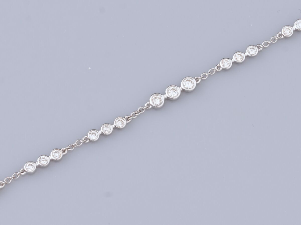 Null Bracelet in 18K white gold, set with brilliant-cut diamonds. 1.7 g. Length:&hellip;