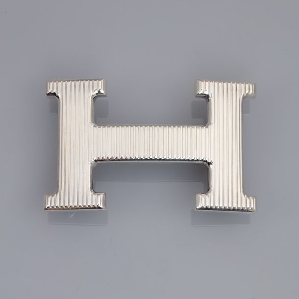 HERMES HERMES, boucle de ceinture Constance striée argentée, pour ceinture 35 mm&hellip;