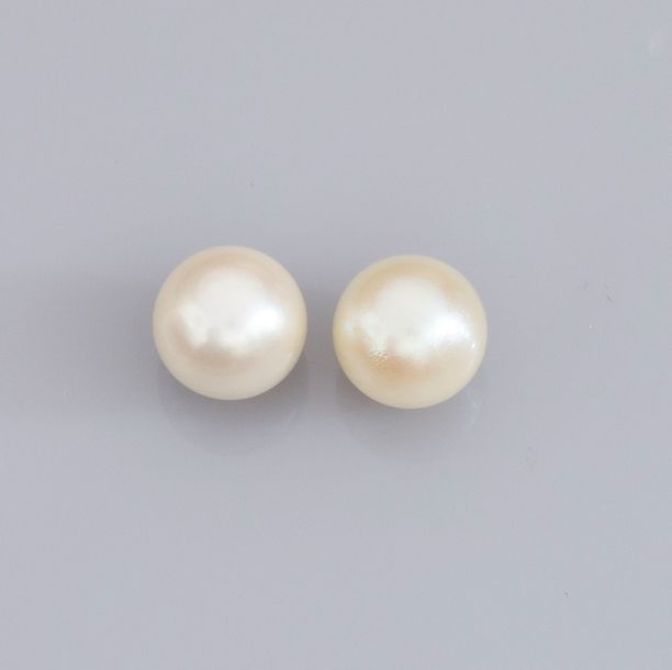   Paire de boucles d'oreilles serties de perles de culture diamètre 8/8.5 mm, Ja&hellip;