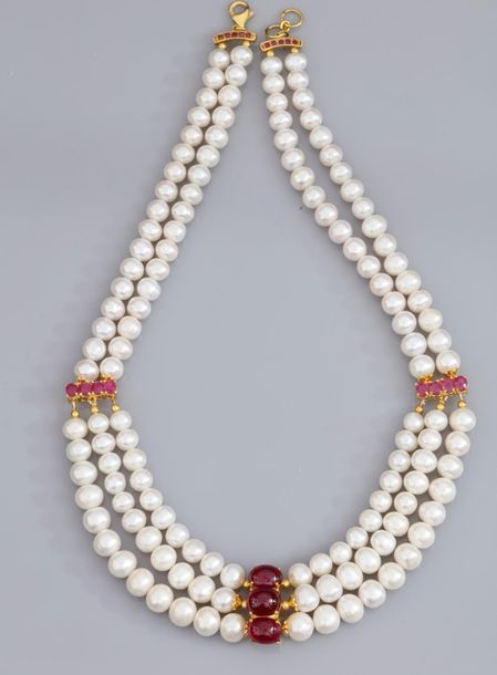   Collier draperie formé de deux rangs de perles de culture baroques diamètre 7.&hellip;