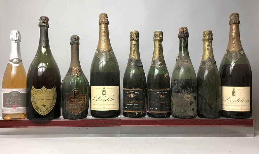 Null CHAMPAGNES et VINS MOUSSEUXS DIVERS 1 Magnum CHAMPAGNE Dom Pérignon 1976 1 &hellip;