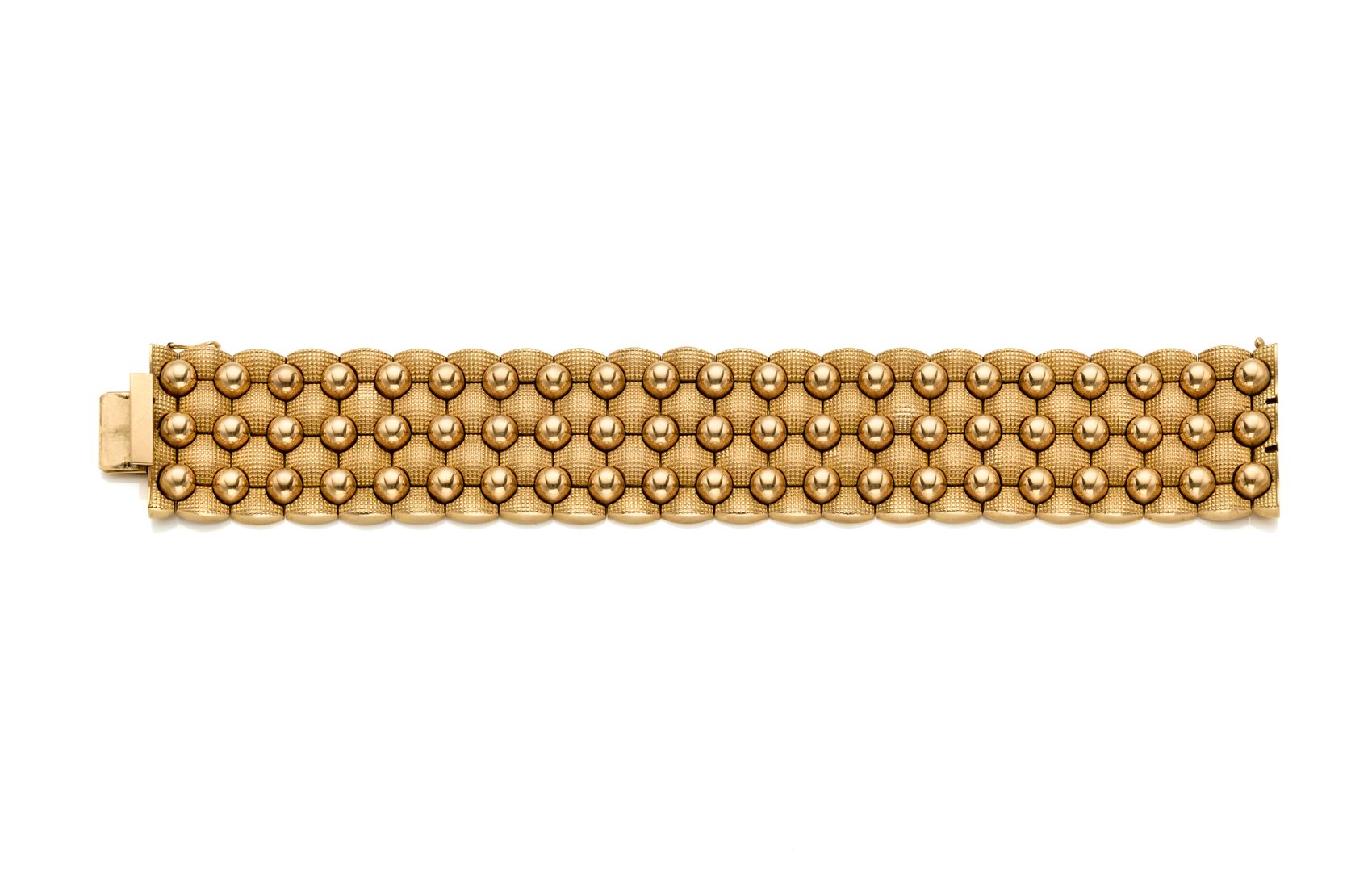 Null FOB
Bracelet à bande modulaire en or jaune rehaussé de demi-perles, g 82,66&hellip;