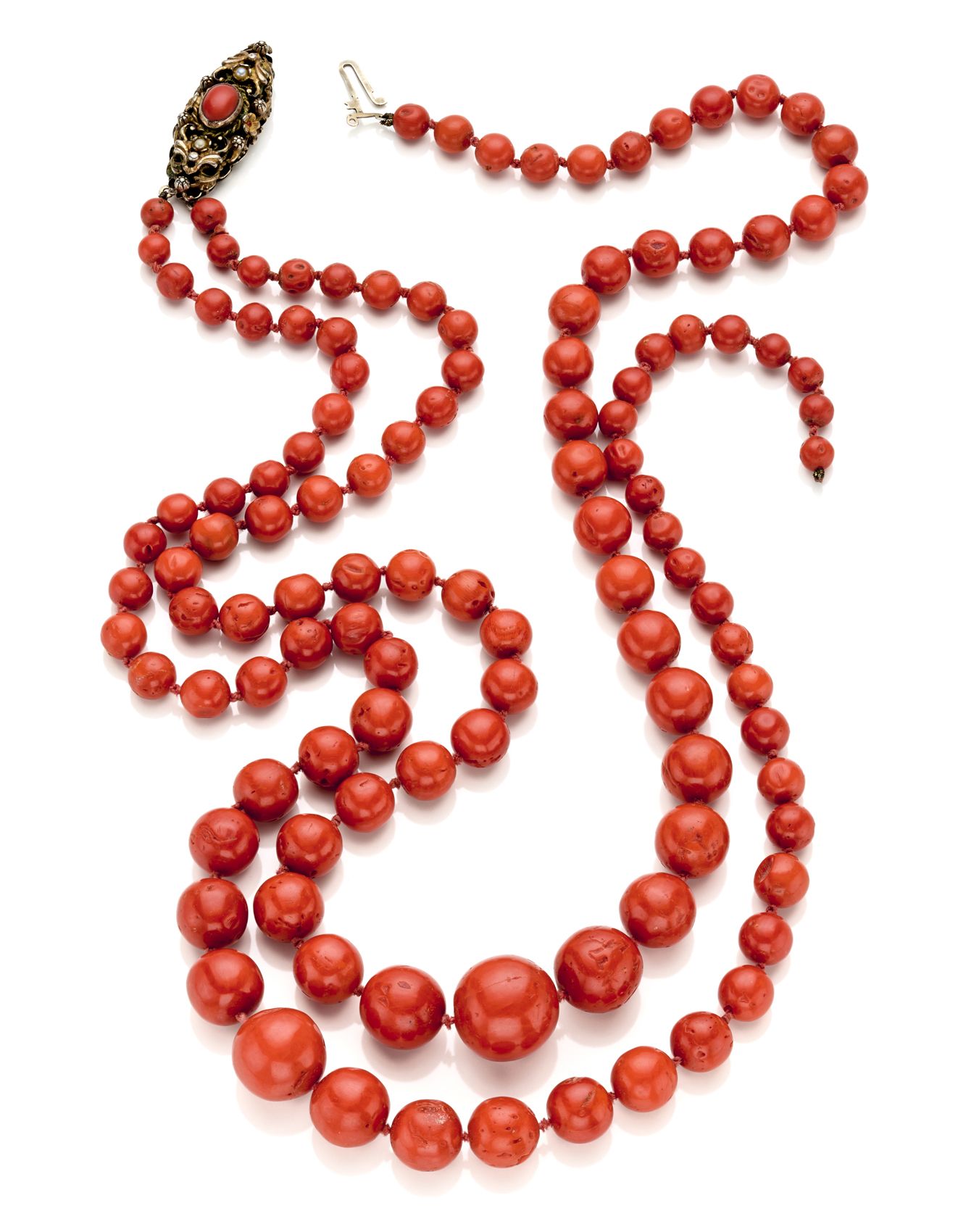 Null Two strand red coral graduated bead necklace with a partly gilt silver clas&hellip;