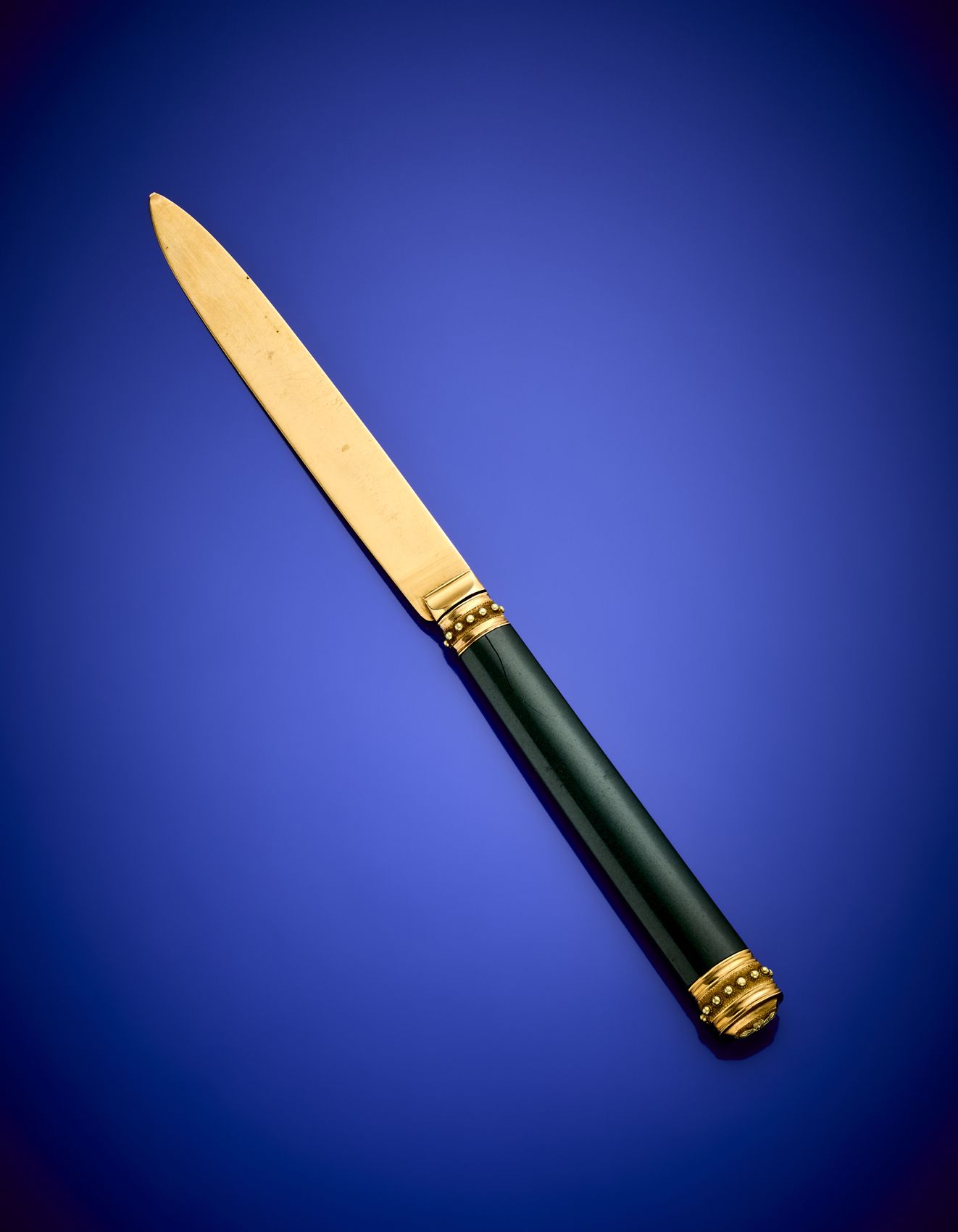 Null Yellow gold letter opener with a bakelite handle, g 31.75 circa, length cm &hellip;