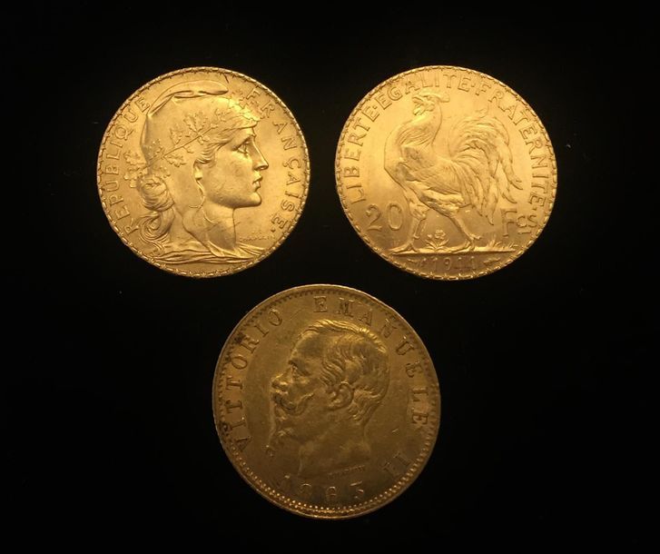 Null Trois pièces en or : 
- 2 x 20 FF Coq 1910 et 1911
- 1 x 20 lires Vittorio &hellip;