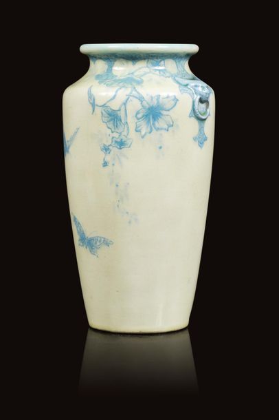 Null Théodore DECK (1823 - 1891)
Vase de forme conique à épaulement en faïence é&hellip;