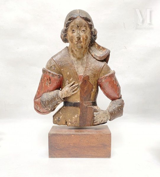 Partie de reliquaire présentant un personnage médiévale en bois sculpté polychro&hellip;