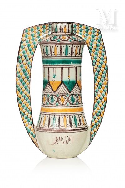 EL-KHARRAZ Tunisie, Vers 1940

Grand Albarello à deux anses en céramique à décor&hellip;