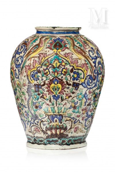 Important vase Qajar Iran, fin XIXème - début XXème siècle

En céramique décoré &hellip;