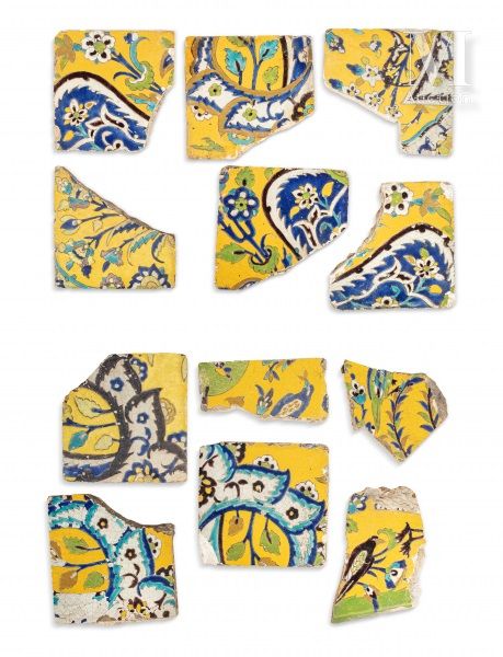 Douze carreaux persans Iran, XVIIIème - XIXème siècle

En céramique à décor en p&hellip;