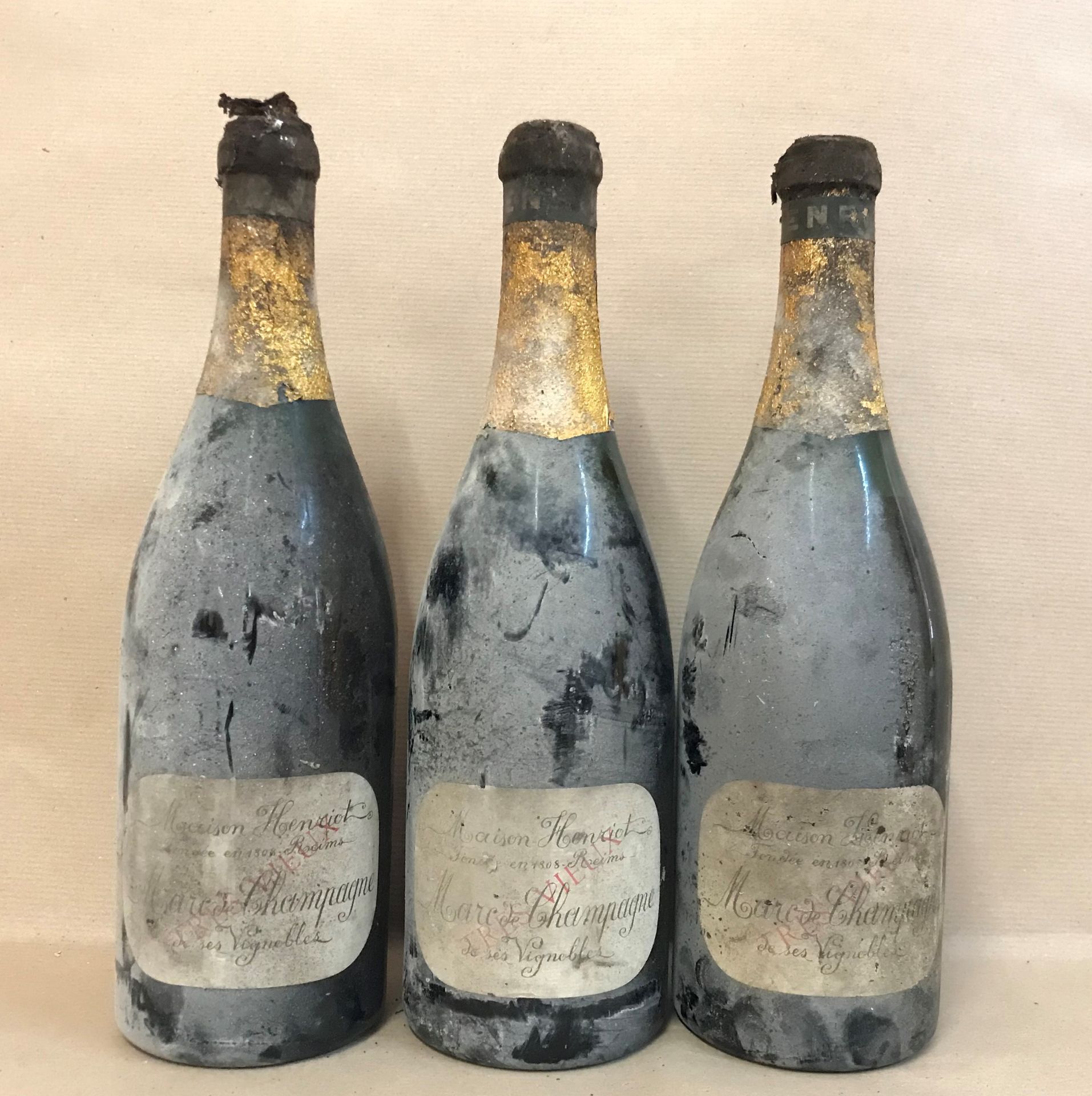 Null 3 bouteilles MARC de Champagne, Henriot (de ses vignobles, très vieux, Bass&hellip;