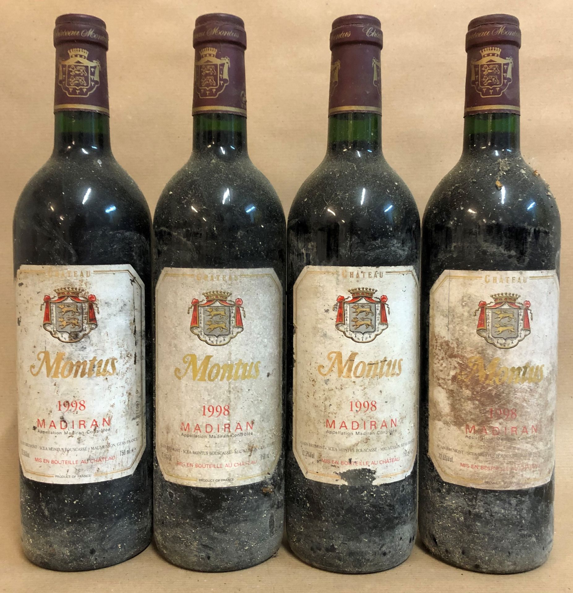 Null 4 bouteilles MADIRAN Montus 1998 (étiquette tachée, étiquette abimée, étiqu&hellip;