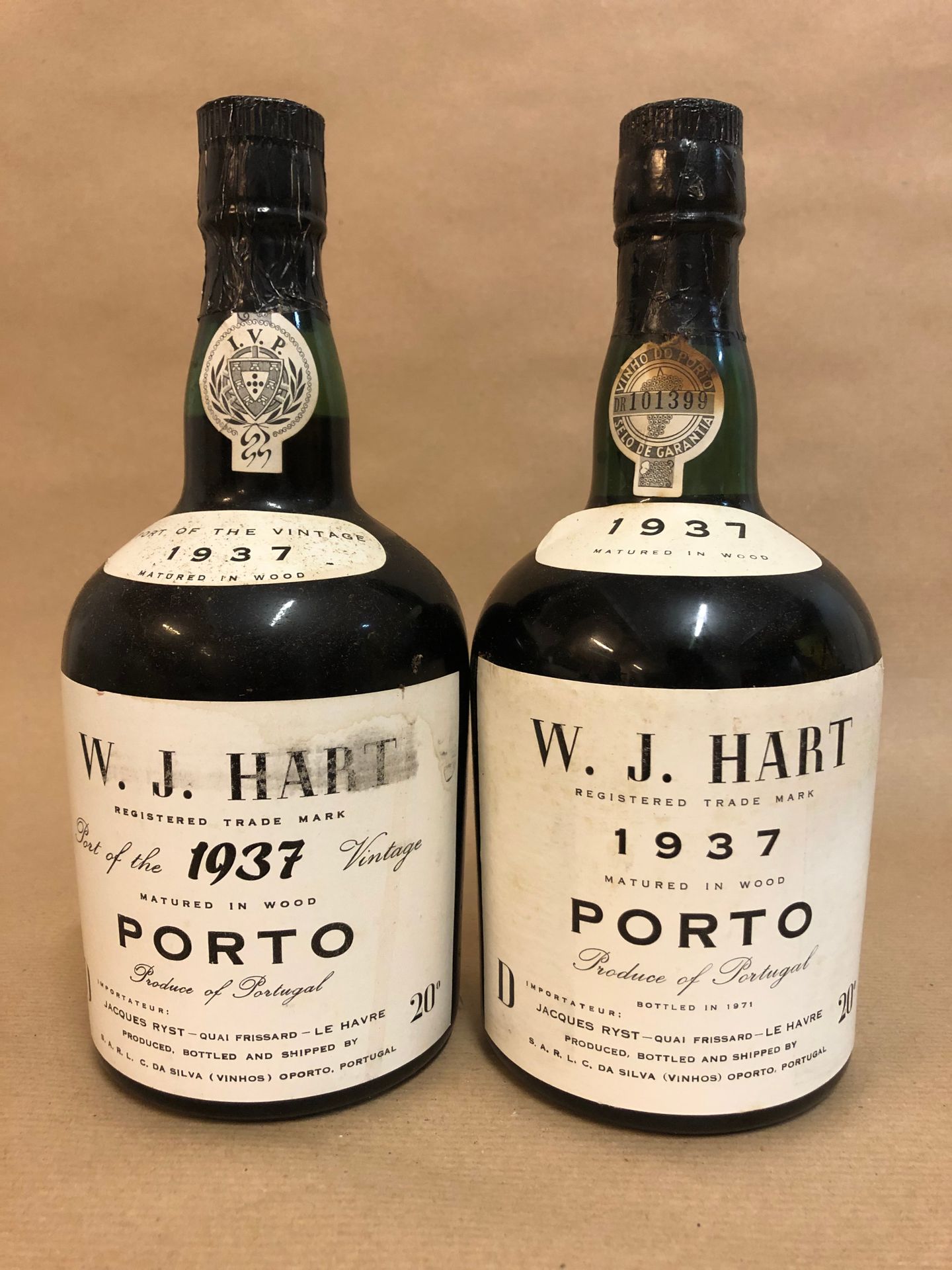 Null 2 bouteilles PORTO W. J. Hart 1937 (1 Port of the Vintage, Légèrement Basse&hellip;