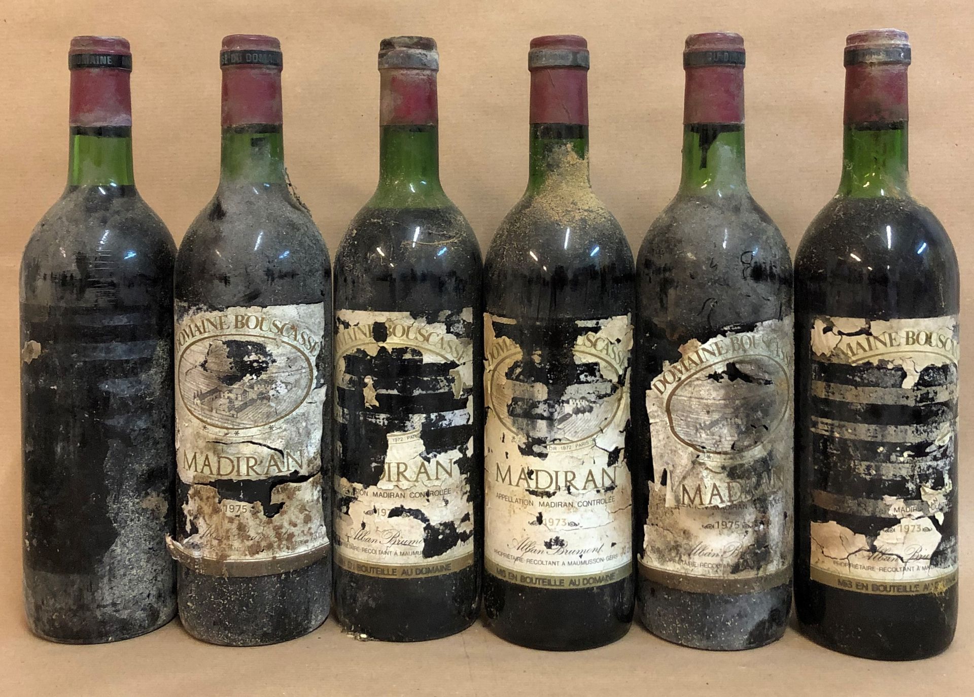 Null 6 bouteilles MADIRAN A. Brumont (étiquettes en lambeaux, LB, ett, 2 de 1975&hellip;