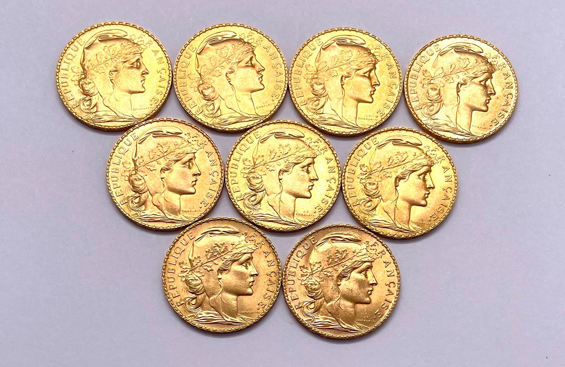 Null 法国--第三共和国

一批9枚20法郎的Coq Marianne硬币

A : 玛丽安右侧的头部，戴着弗里吉亚帽

R : 公鸡在左边

条件 TTB&hellip;