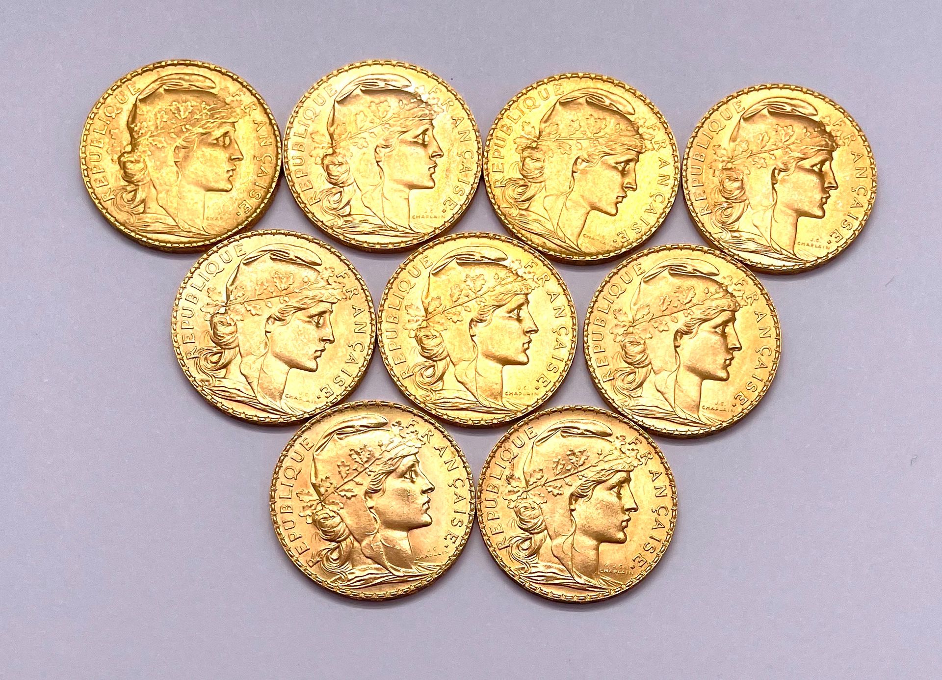 Null 法国--第三共和国

一批9枚20法郎的Coq Marianne硬币

A : 玛丽安右侧的头部，戴着弗里吉亚帽

R : 公鸡在左边

条件 TTB&hellip;