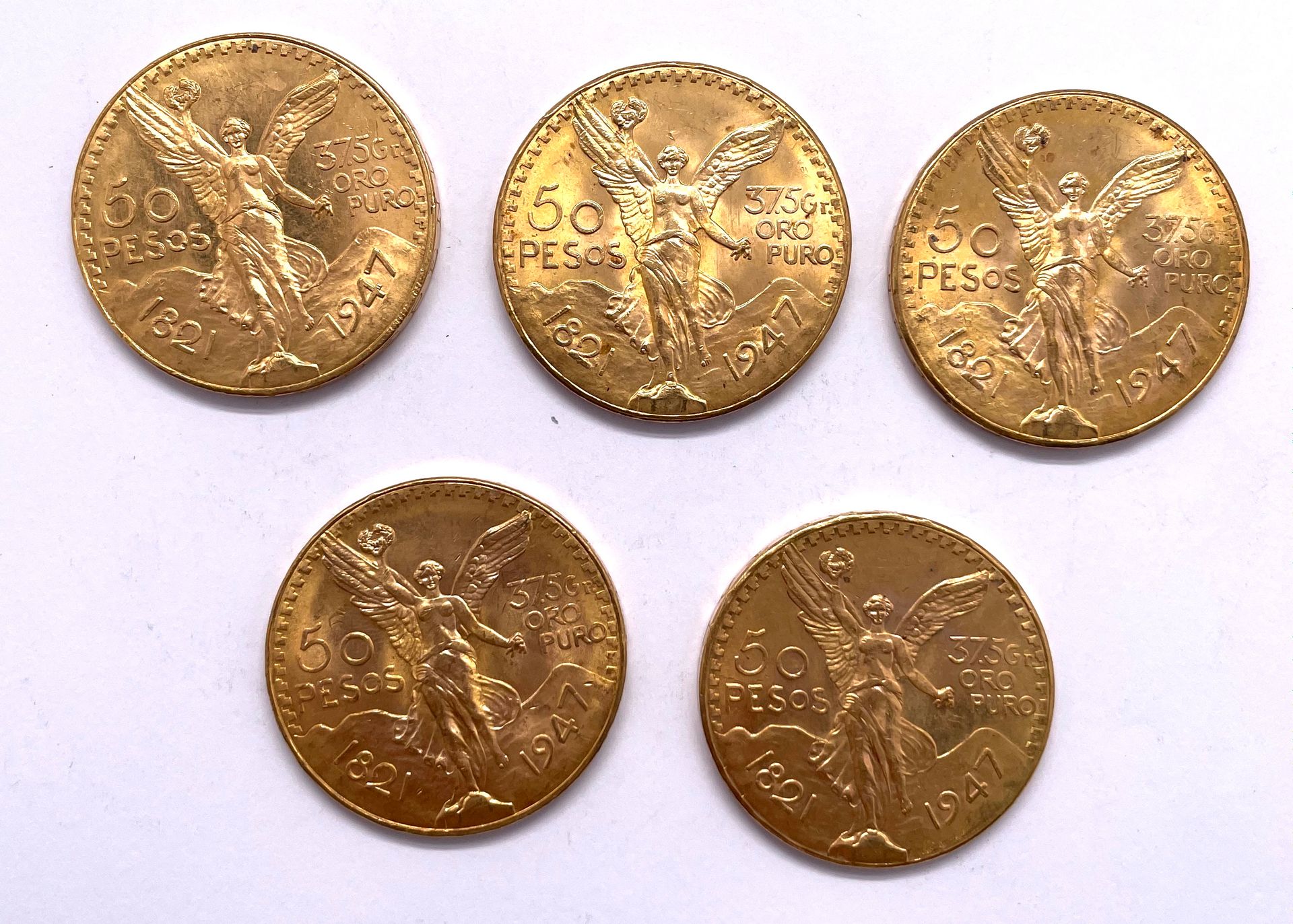 Null Mexique 

Lot de cinq monnaies de 50 Pesos 1947

A : La Victoire ailée de f&hellip;