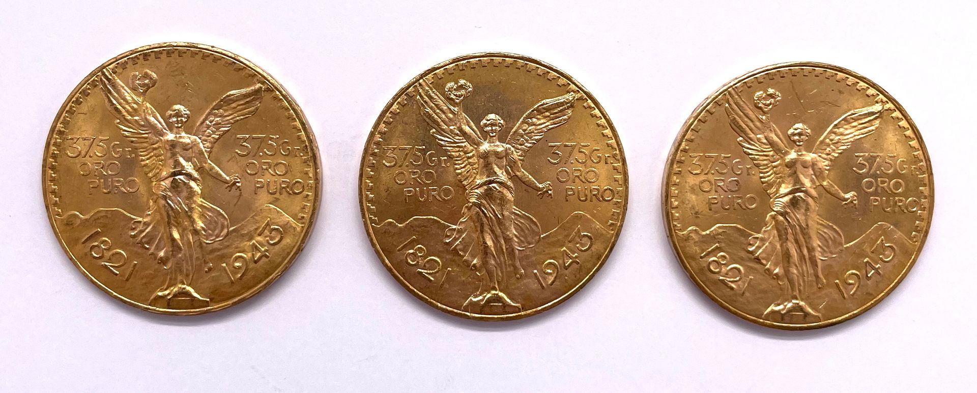 Null Mexique 

Lot de trois monnaies de 50 Pesos 1943

A : La Victoire ailée de &hellip;