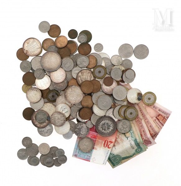 LOT DE PIECES DE MONNAIE EN ARGENT Lot de pièces de monnaie en argent comprenant&hellip;