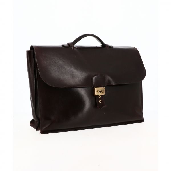 HERMES Briefcase "Briefcase" in chocolate box

in chocolate box, gold-plated met&hellip;