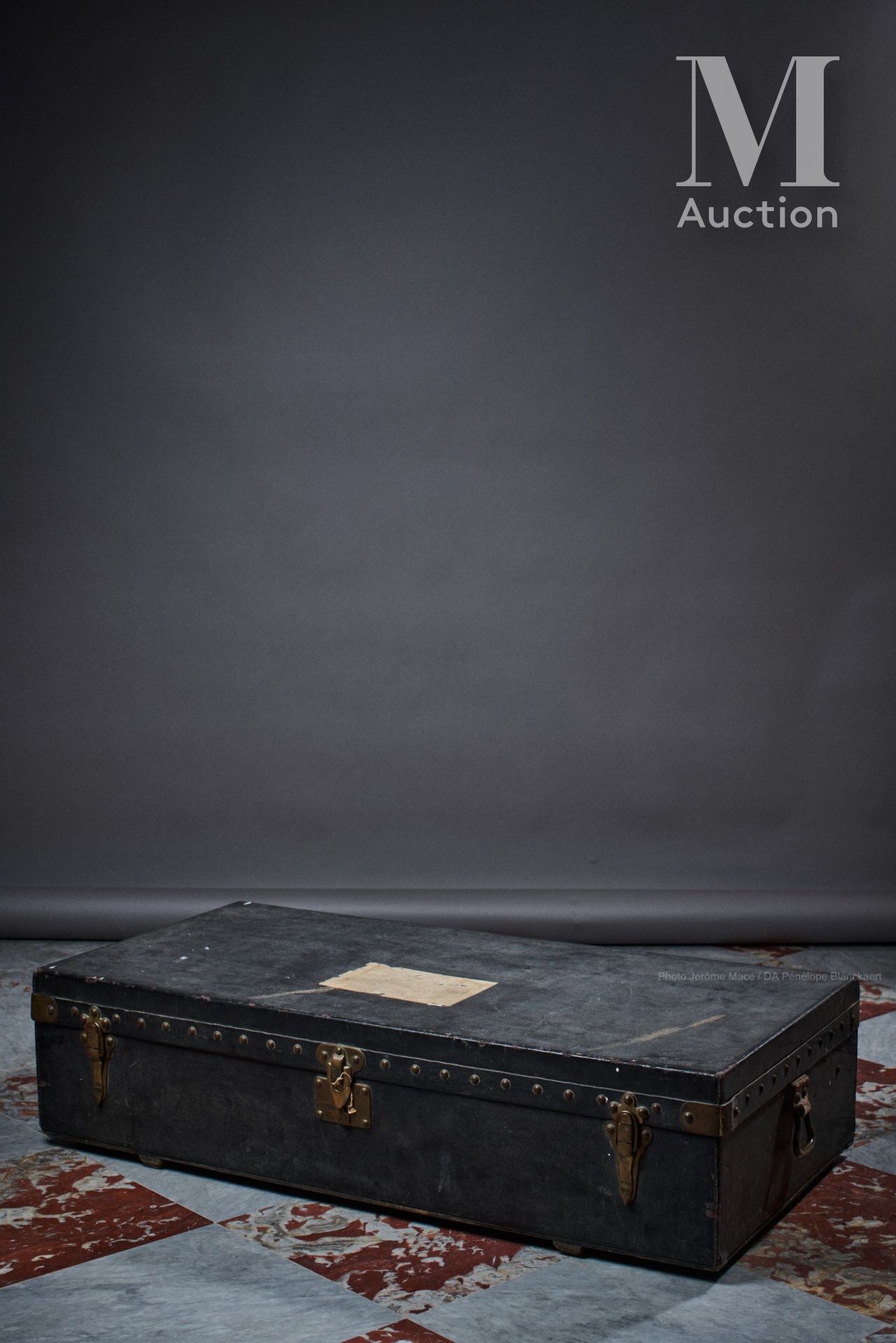 *LOUIS VUITTON - 1 RUE SCRIBE - N°188082 - CIRCA 1913 汽车 "后备箱

黑色威登帆布，金属，山毛榉，镀金黄&hellip;