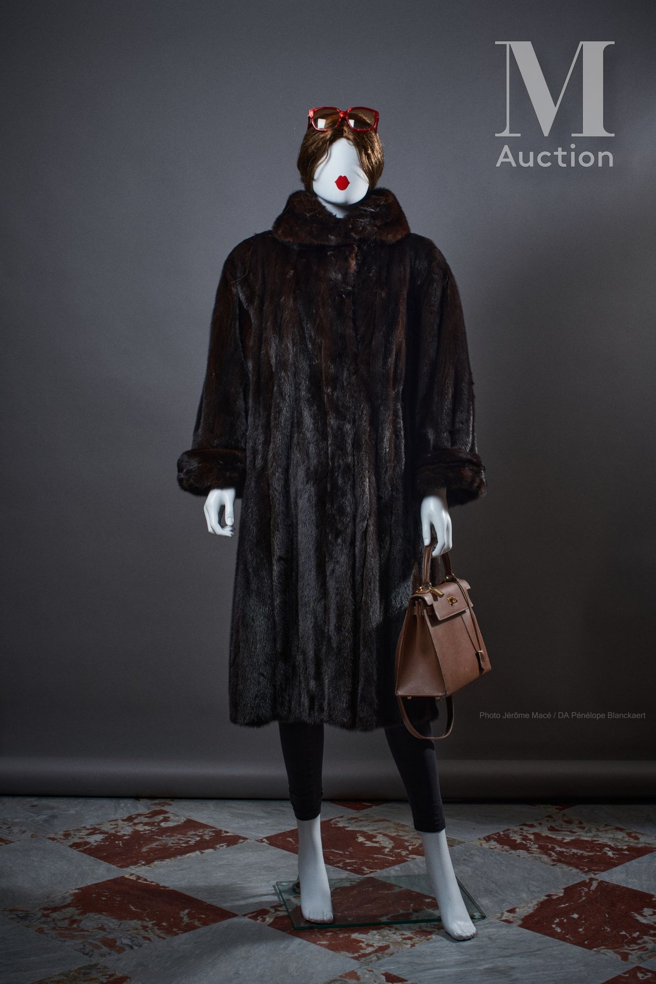ANONYME Coat

in dark mink about 

S : S/M approx