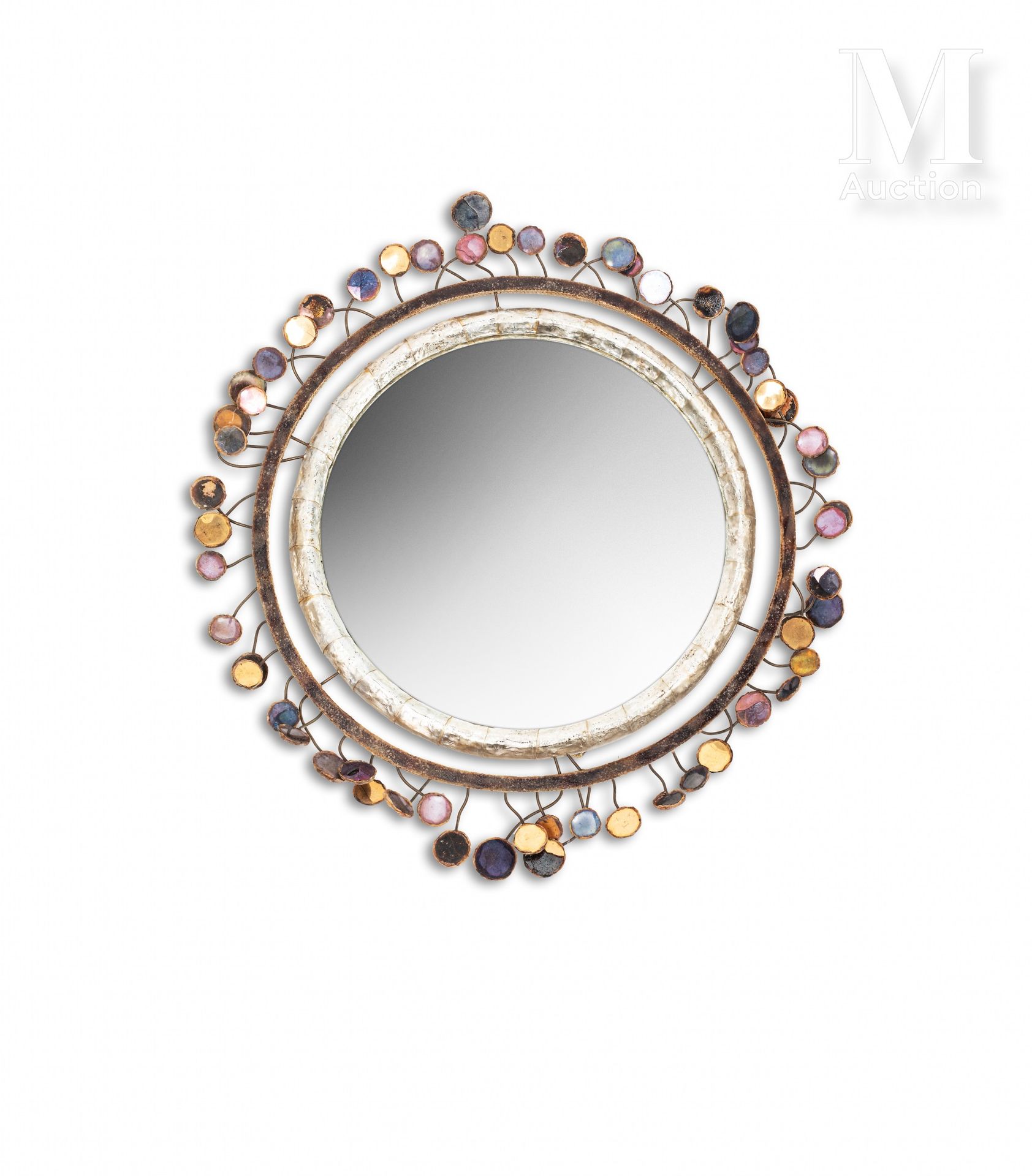 LINE VAUTRIN (1913-1997) Sequins

Circa 1960

Important miroir circulaire en tal&hellip;