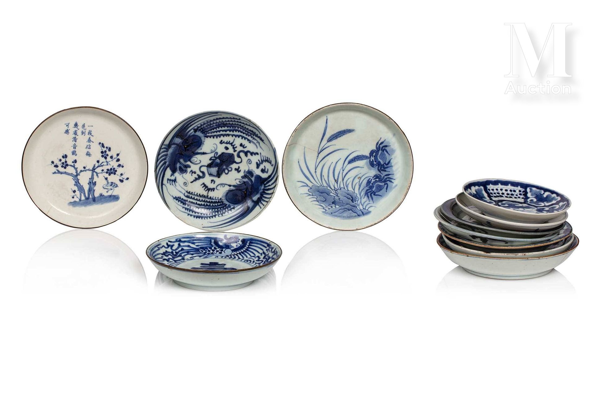 VIETNAM, XIXe et XXe siècle, Ensemble de onze coupes en porcelaine bleu et blanc&hellip;