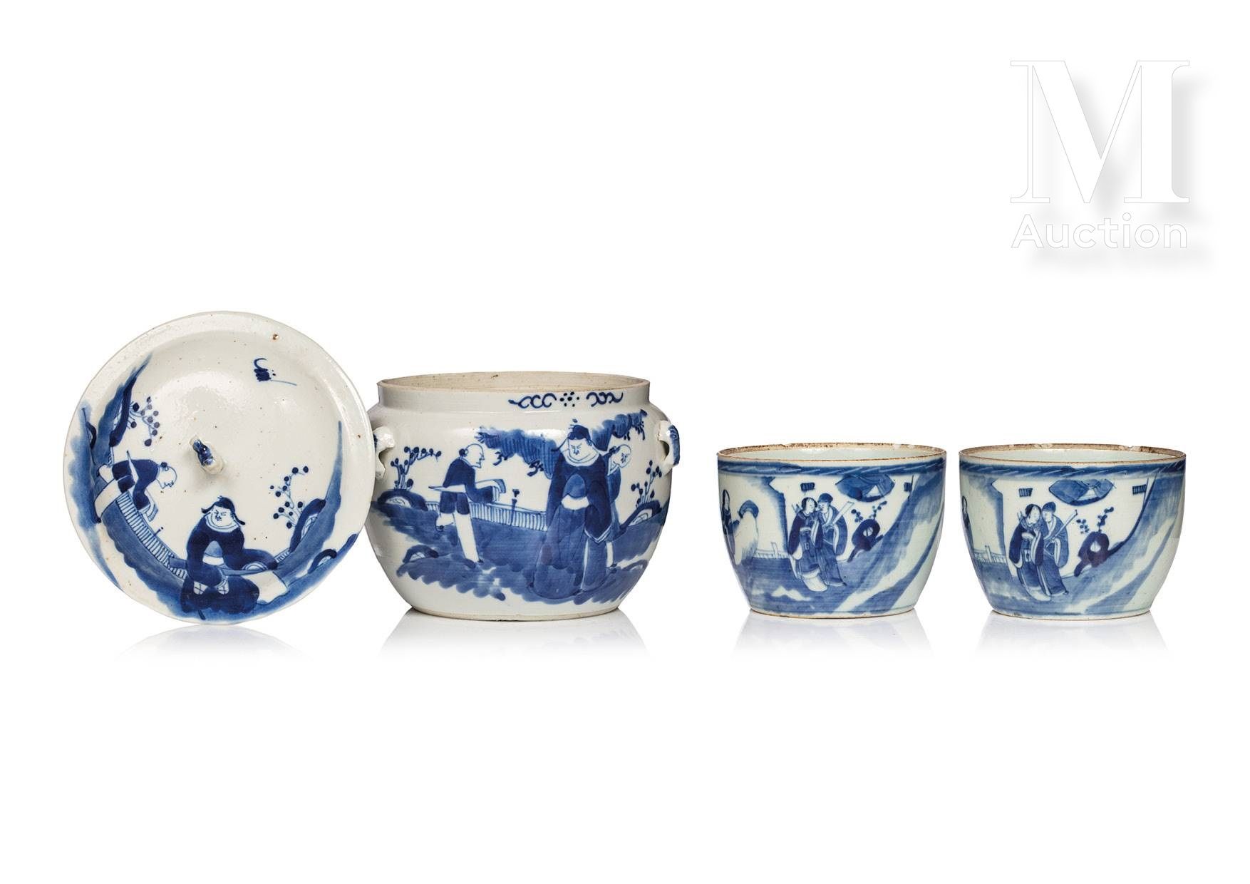 CHINE, XIXe/XXe siècle, Ensemble de trois porcelaines 饰有蓝白相间的图案

一个有盖，另外两个盖子不见了。&hellip;