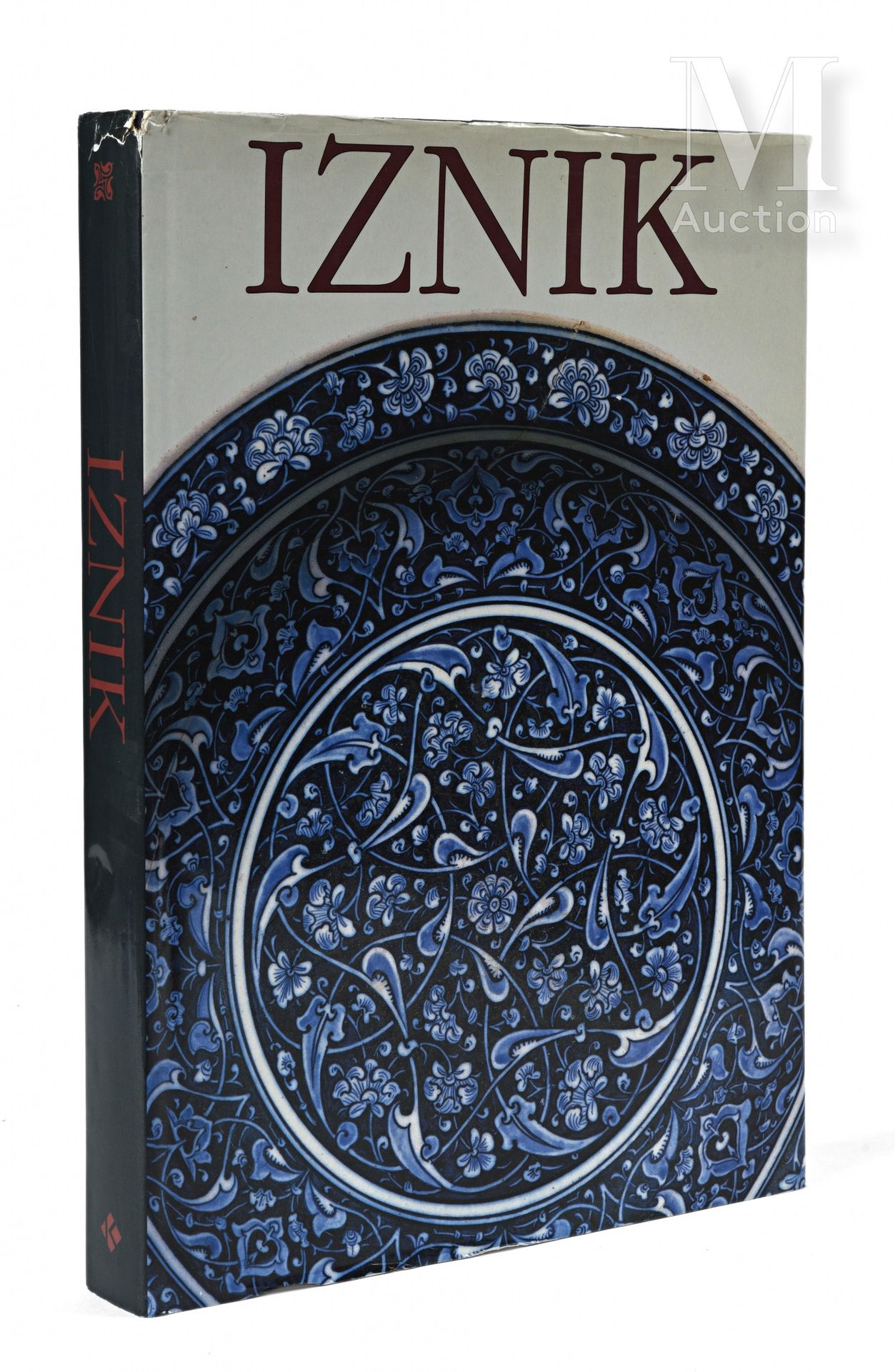 ATASOY (Nurhan) & RABY (Julian) 伊兹尼克。奥斯曼土耳其的陶器。

伦敦，亚历山大出版社，1994年。 深蓝色布板，带出版商插图的&hellip;