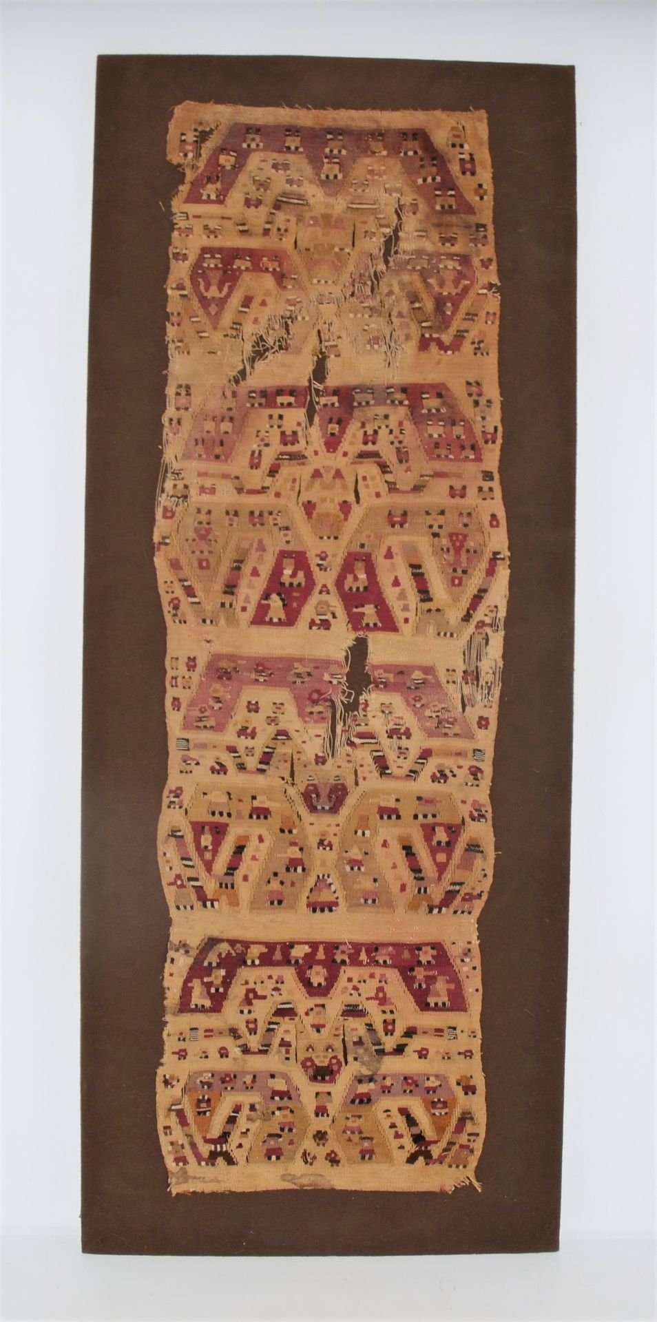 Ceinture frontale 秘鲁奇穆，公元1100-1400年

89 x 28 cm